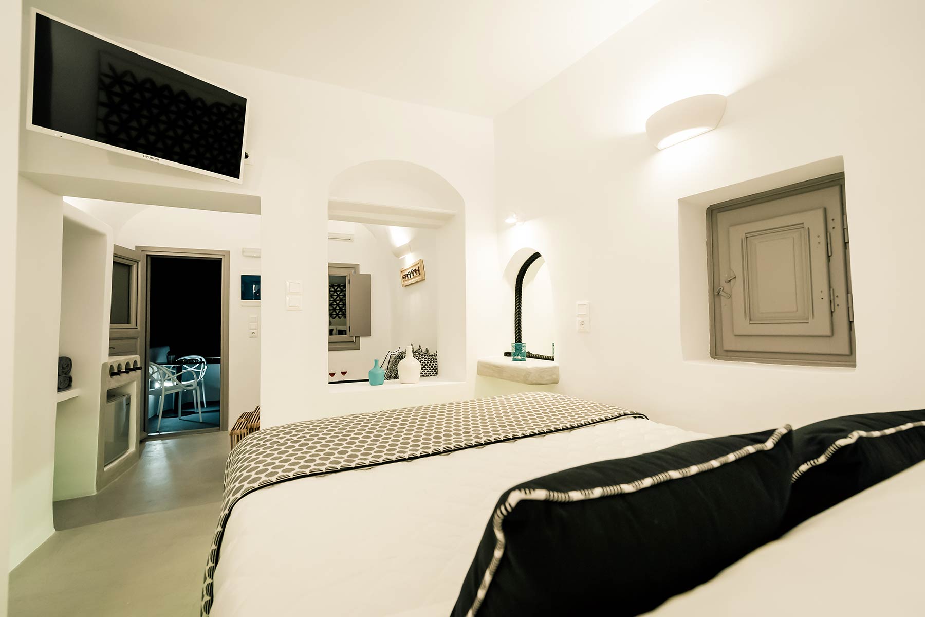 Junior Suites | Modernity Suites Hotel Fira Santorini